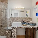 Views I By Escape Apartamento