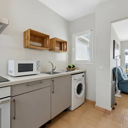 Views I By Escape * 法马拉